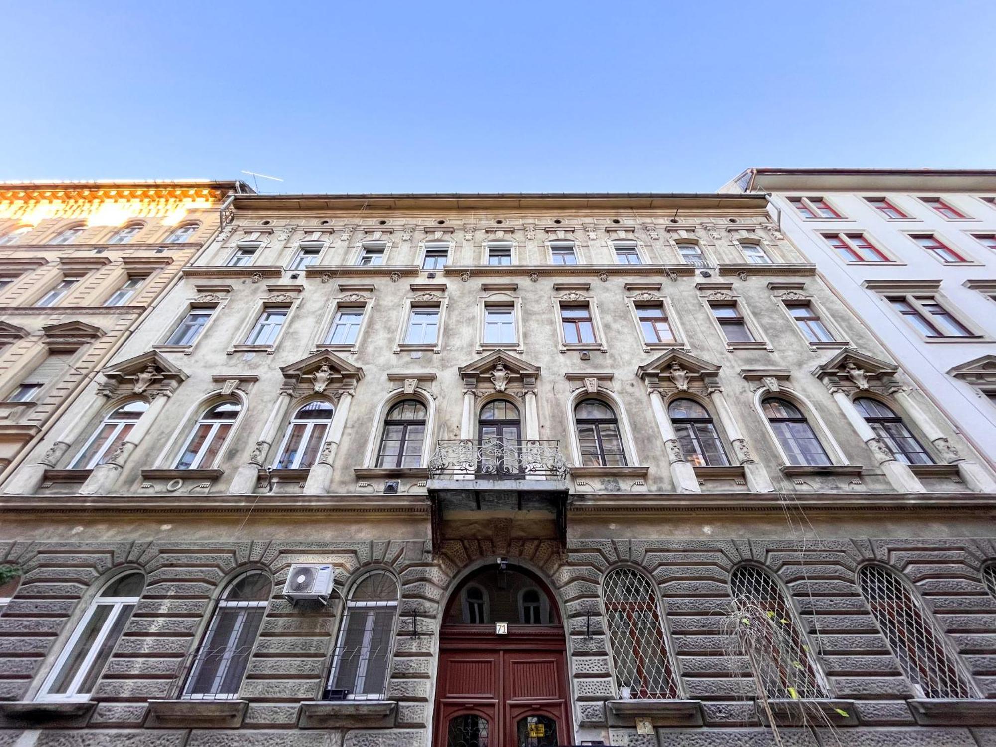 Industrial Westend Budapest Ngoại thất bức ảnh